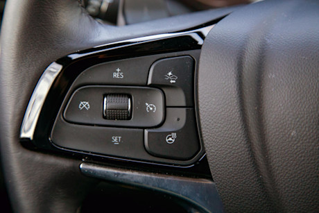 Editorial 2022 buick enclave essence 21 jw