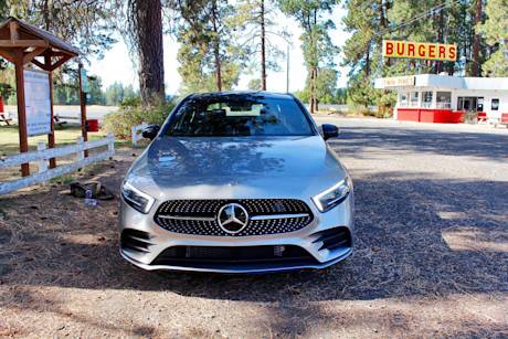 Editorial 2019 mercedes benz a 220 01 pb