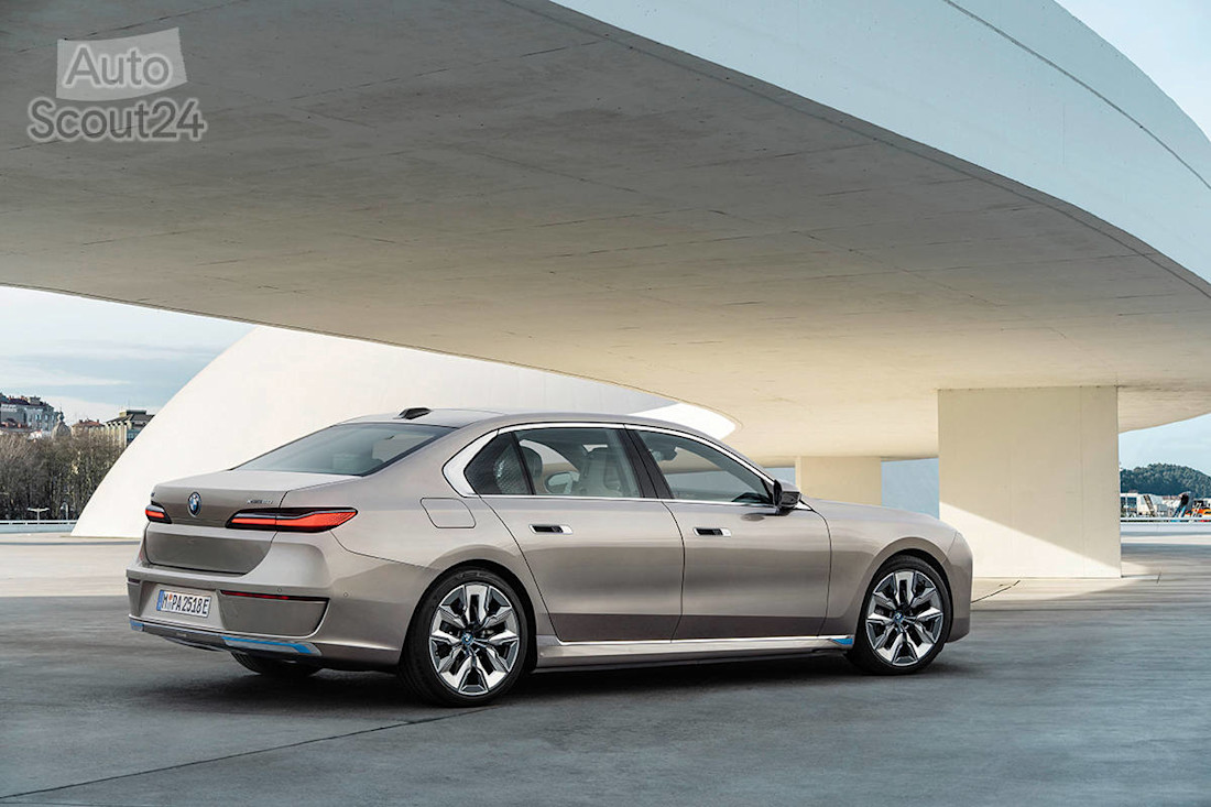 Nuevos BMW i7 y 760i 2022 (8).jpg