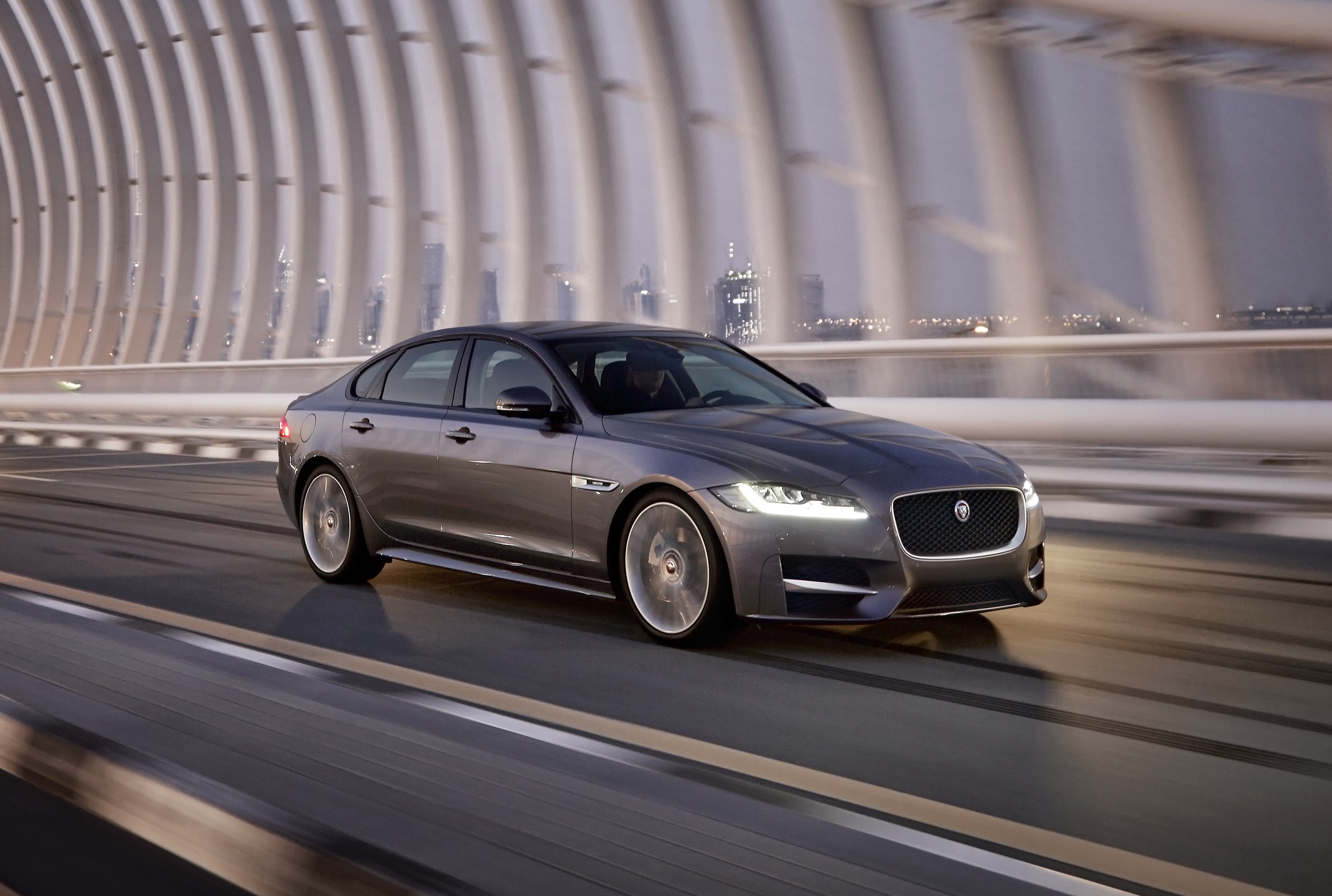 Preview: 2016 Jaguar XF - AutoTrader.ca