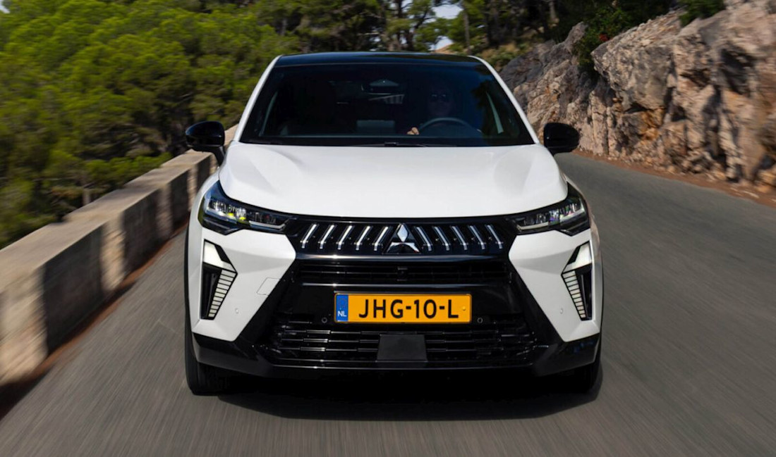 Mitsubishi-Grandis-special-element