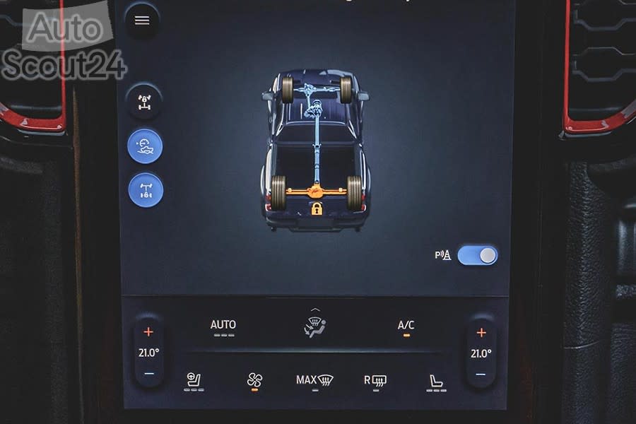 Ranger_Raptor-interior-02-LOW.jpg