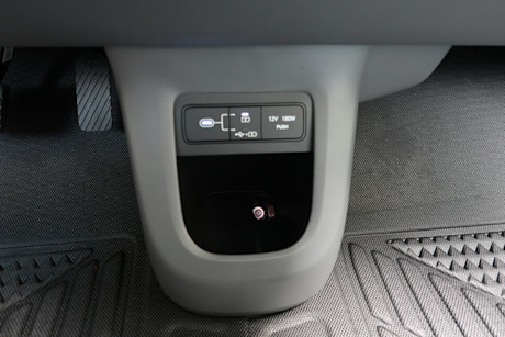 2025 Hyundai Ioniq 5 Review Image