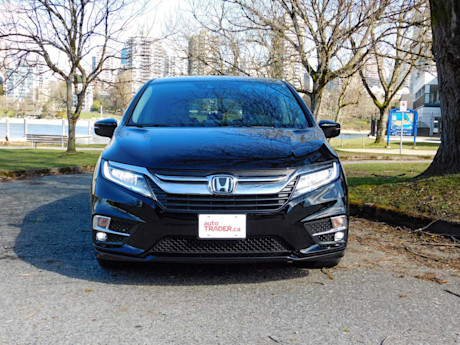 Editorial 2020 honda odyssey touring 02 sh