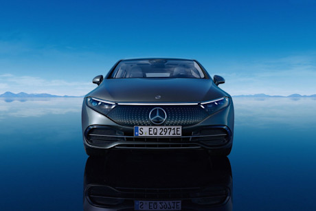 Mercedes-EQS-2021-Hero