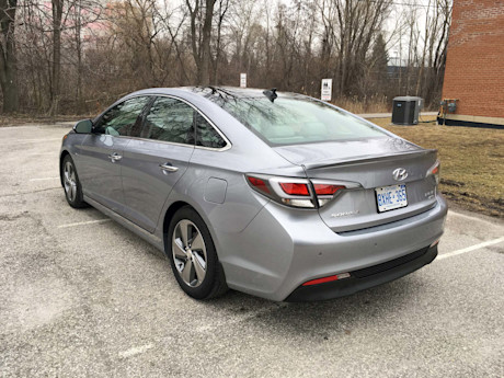 Editorial 2017 hyundai sonata hybrid ultimate 05 sb