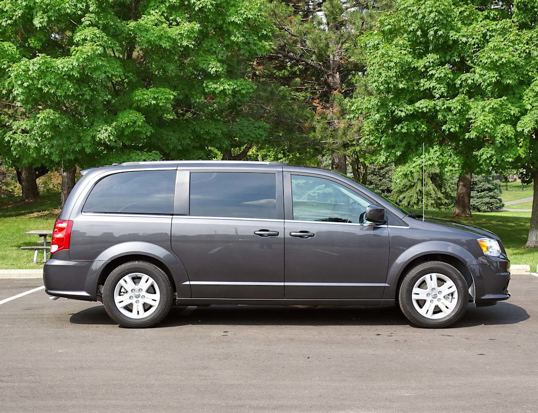 Editorial 2018 dodge grand caravan crew plus 03 jb