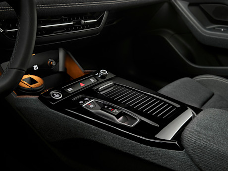 Editorial 2025 audi a6 e tron sportback audi preview 240717 pb 27