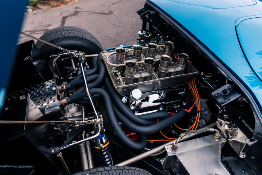 Ford-GT40-MkI-11966-autoscout24 (5).jpg