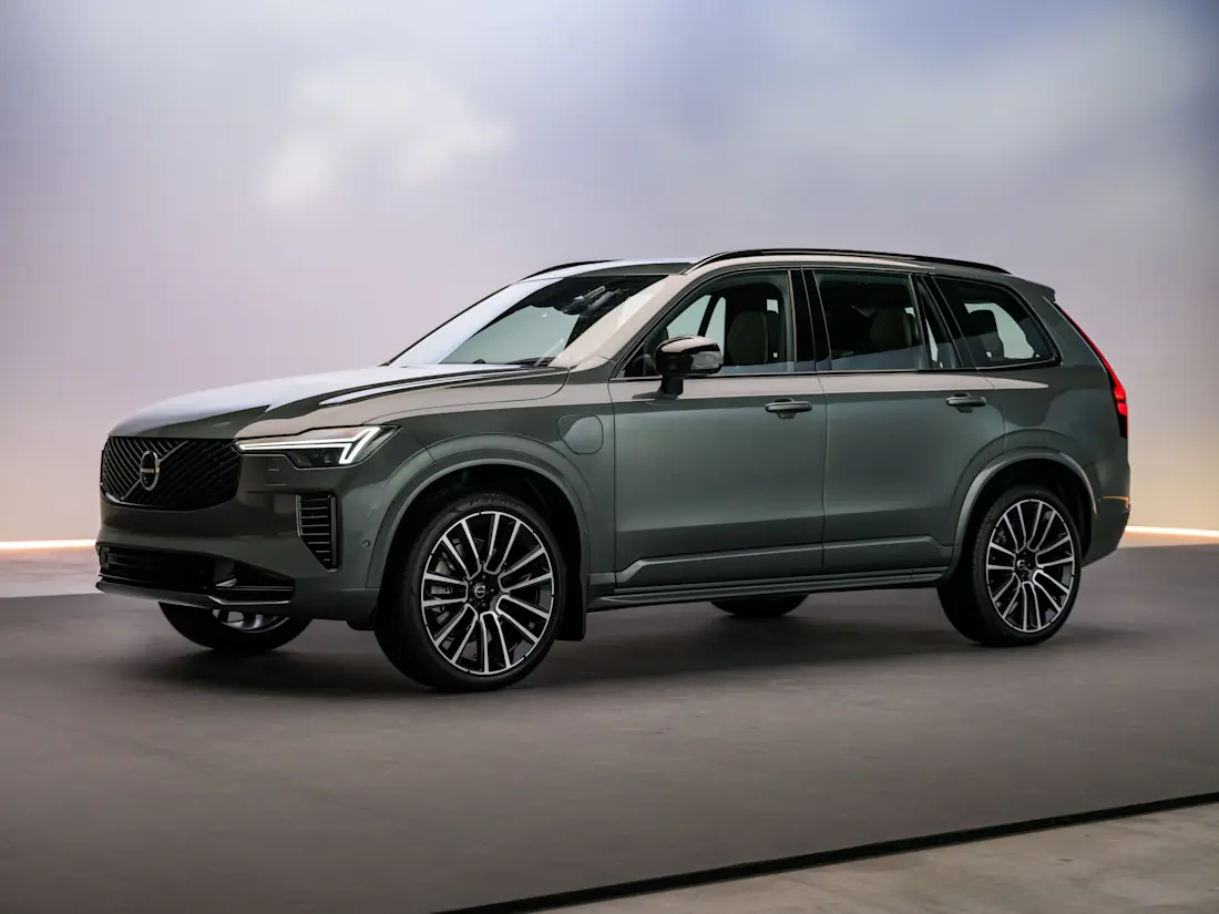 The Volvo XC90 Studio Front 34