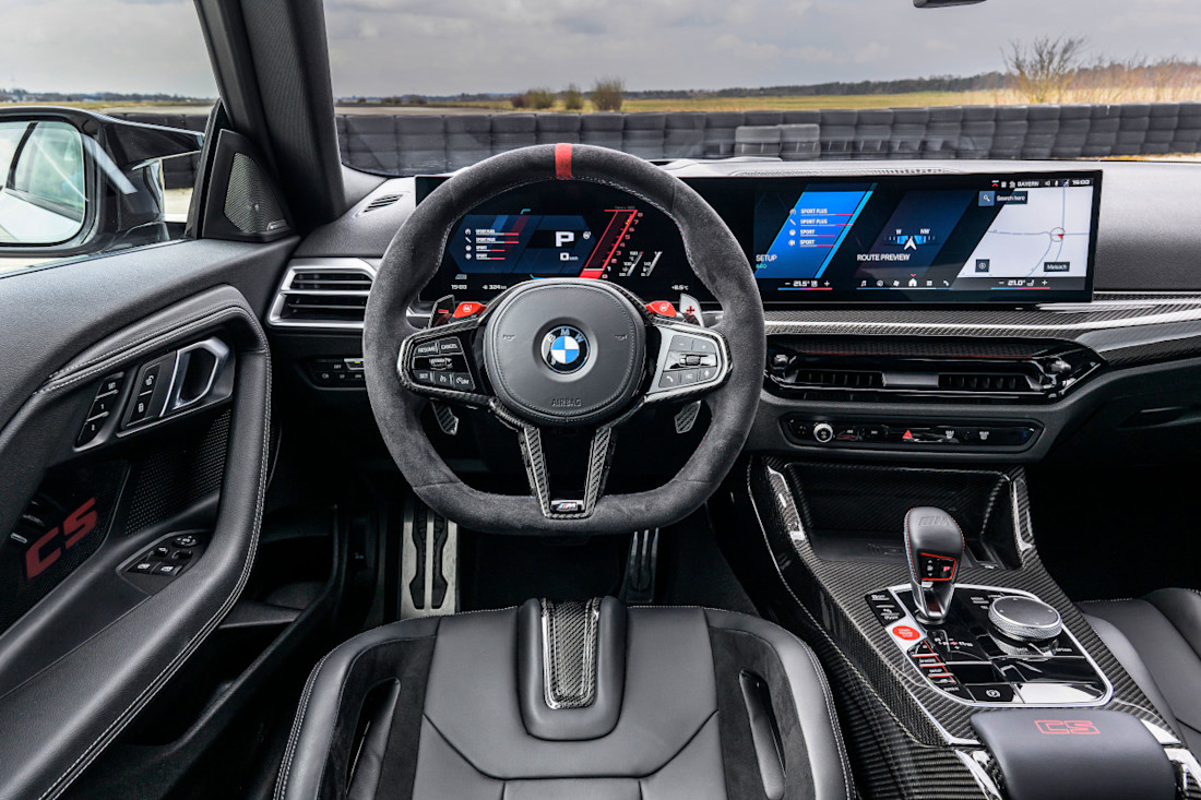 BMW-M2-CS-2025-interior (3).jpg