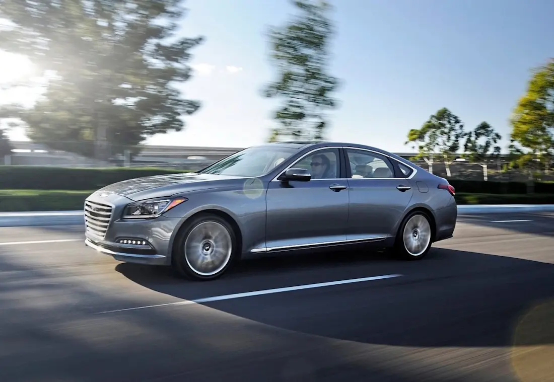 Hyundai-Genesis-Side Hyundai-Genesis-Side