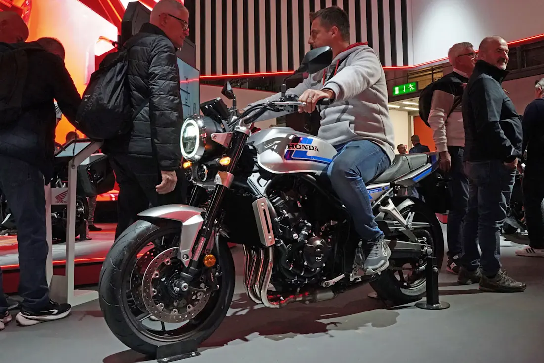 6 eicma-2025 honda-cb1000f
