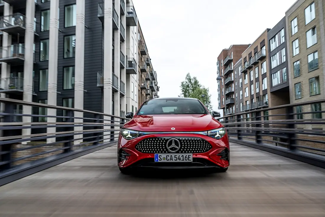 mercedes-benz cla 250 with eq technology amg line88