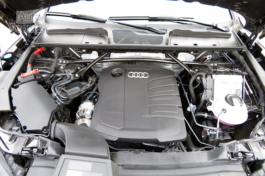 FT_17_audi_q5_SB_40TDI_motor_1.JPG