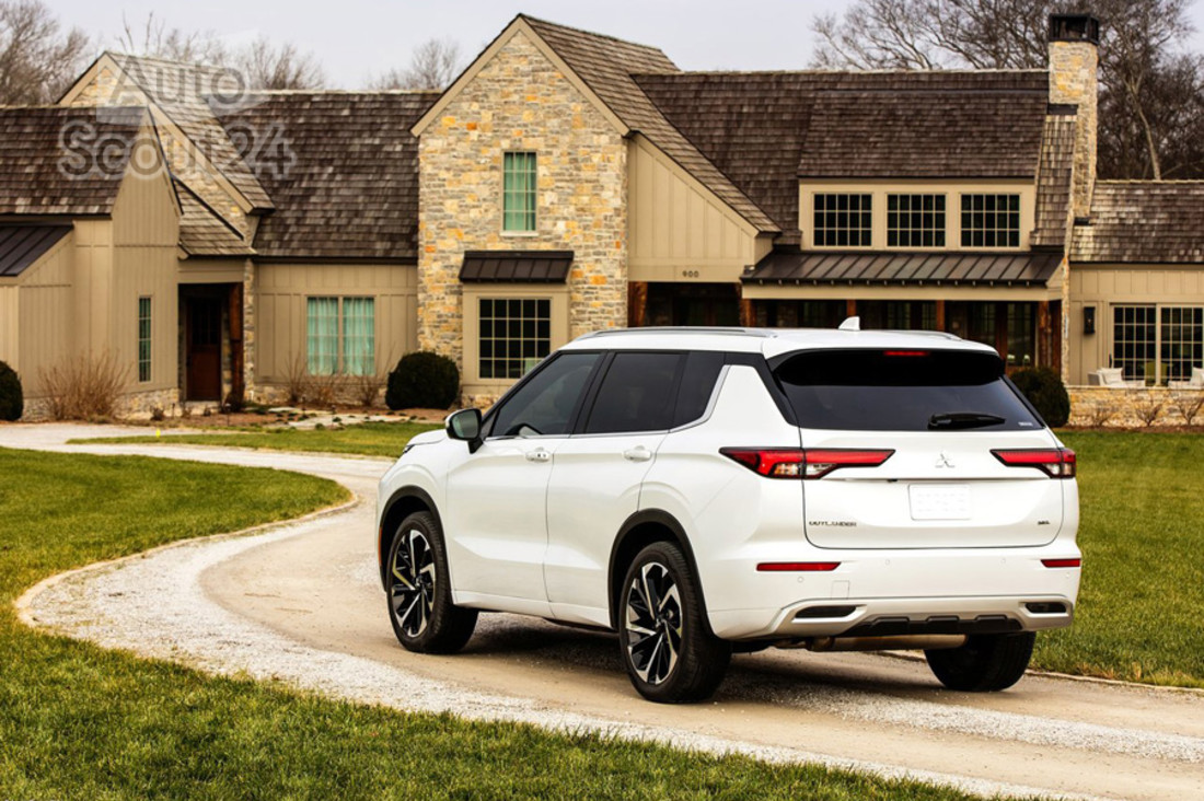 Mitsubishi-Outlander-2022-1280-17.jpg