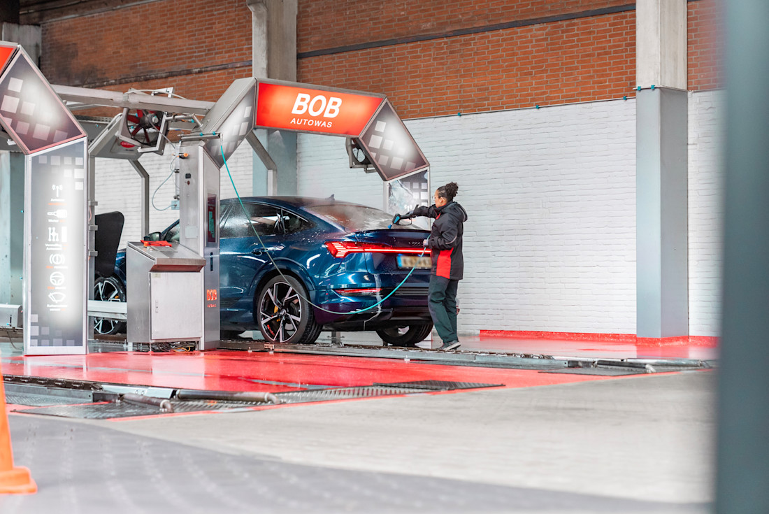 Auto wassen, zo doe je dat