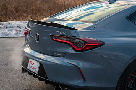 Editorial 2024 acura tlx type s td 240409 16 kd