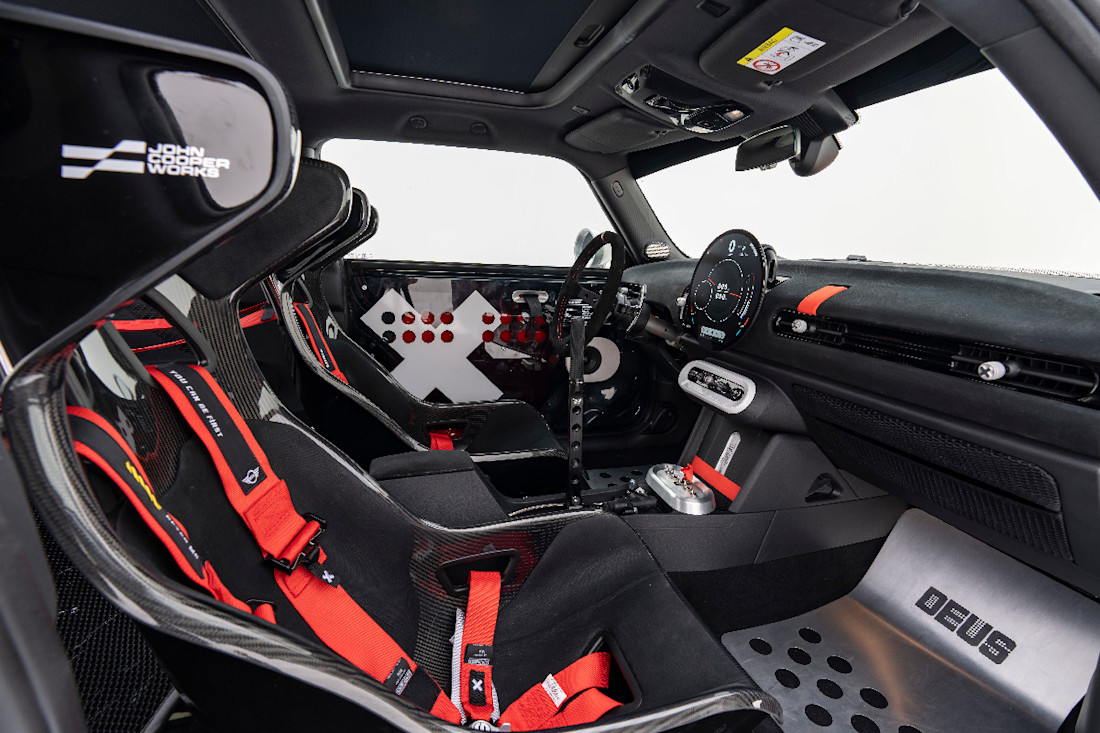 Mini-John-Cooper-Works-Deus-ex-machina-2025 (6).jpg