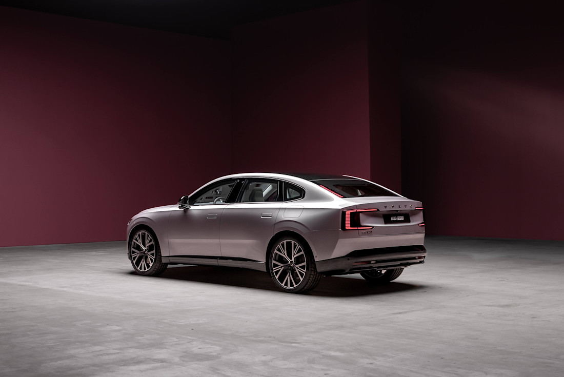 Editorial 342394 volvo es90 exterior