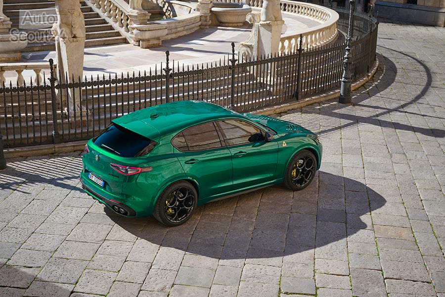 Alfa Romeo-Giulia-Stelvio-Q-100°anniversary-2023 (17).jpg