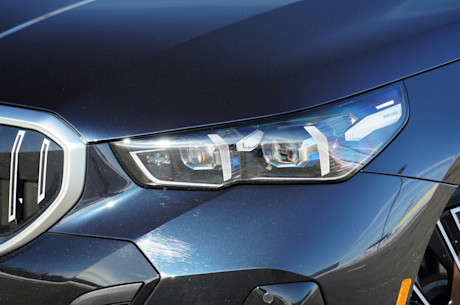 BMW 550e xDrive 2025 : essai routier Image