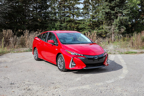 Editorial 2022 toyota prius prime upgrade 02 jm