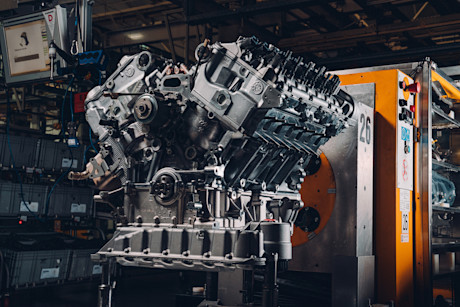 Batur 750PS Engine - 1