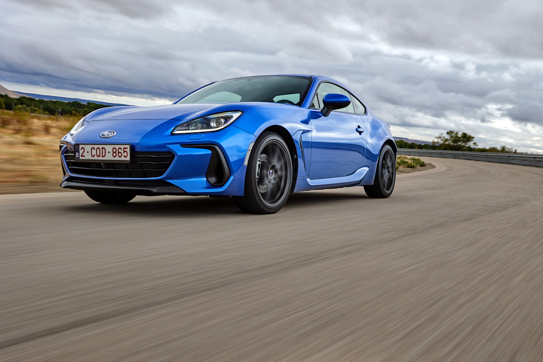 23my-subaru-brz-20