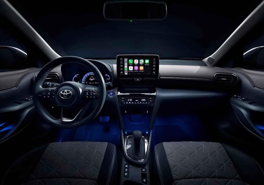 Toyota-Yaris_Cross-2021-1024-09.jpg