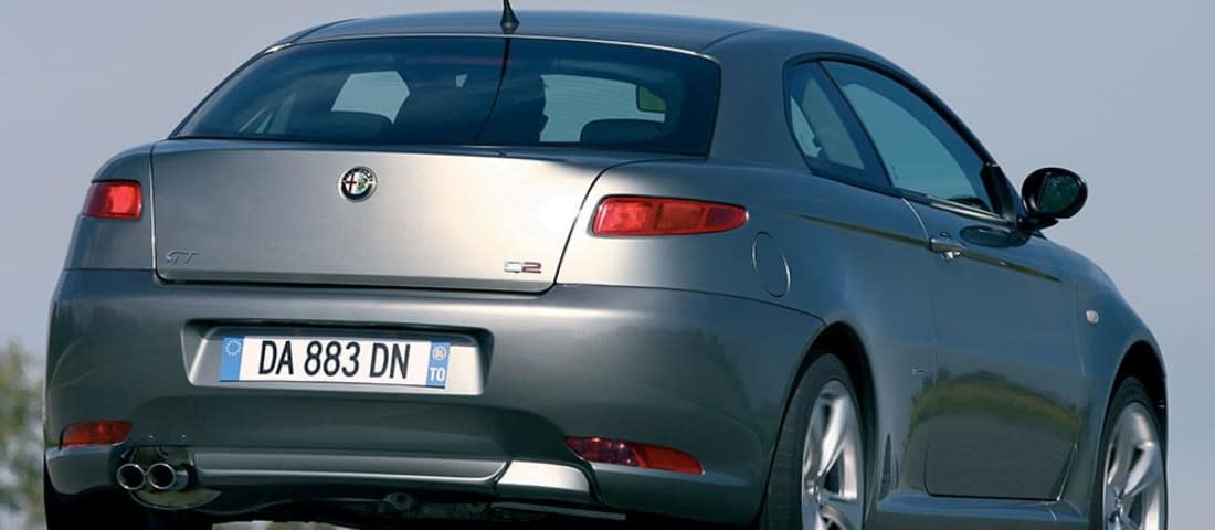 alfa-romeo-gt-back-1100