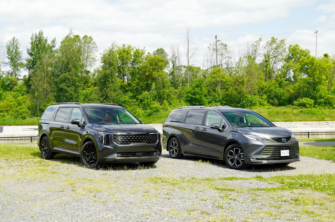 Duel de minifourgonnettes hybrides : la Kia Carnival se frotte à la Toyota Sienna