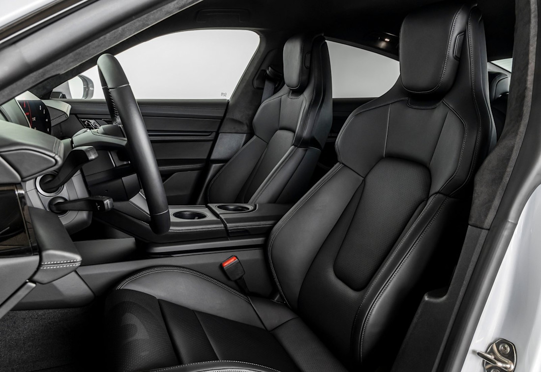 porsche-taycan-seats