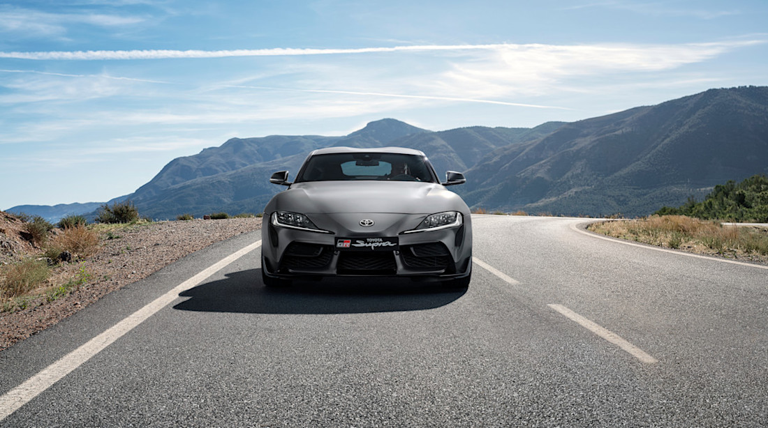 toyota-supra-grey-location-003-639783.jpg