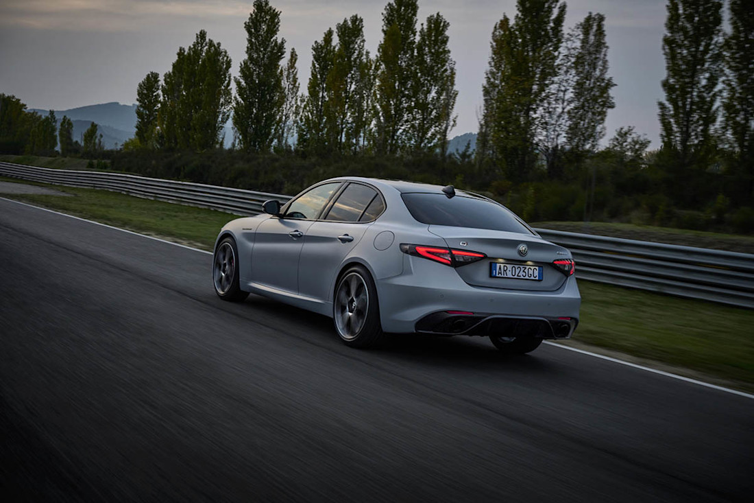 Alfa Romeo Giulia (2023) dynamic, rear view