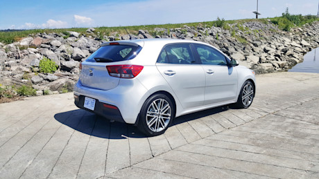 Editorial 2018 kia rio 5 door 09 nd