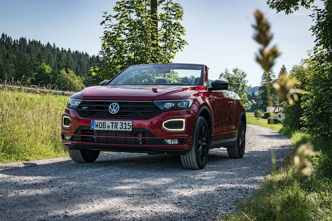 Volkswagen-T-Roc-Cabrio-2020-Front