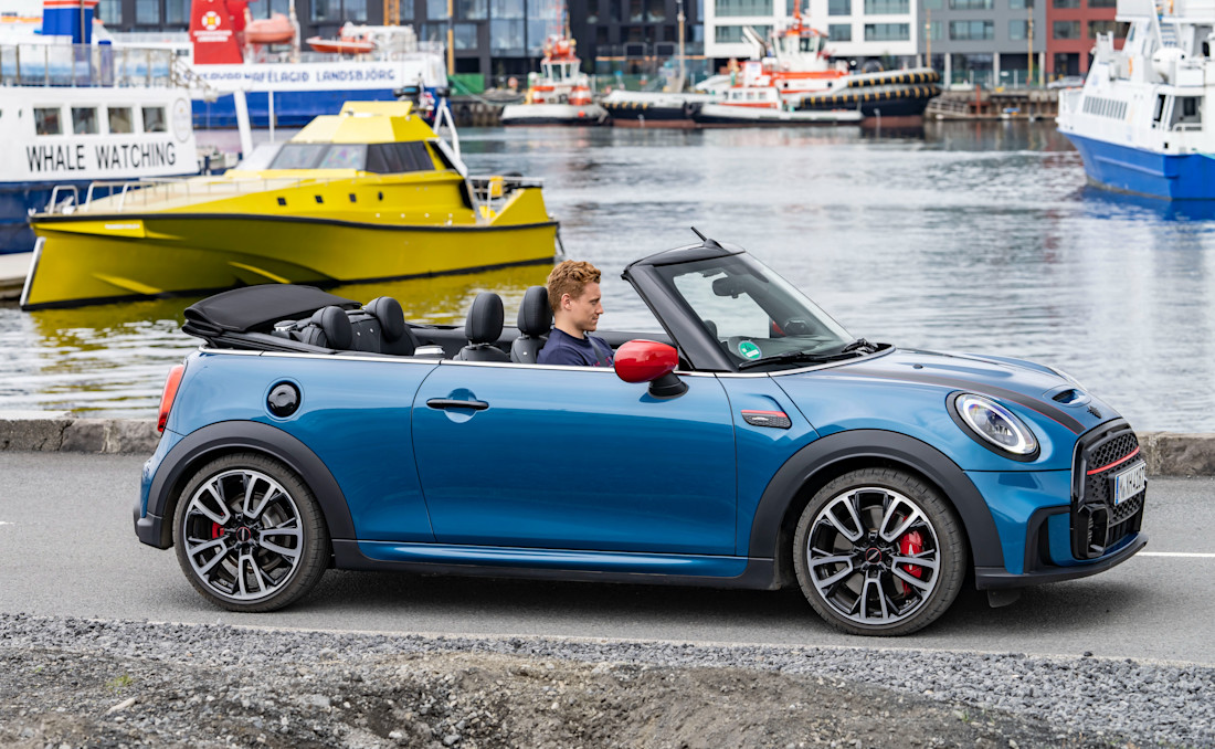 mini-cooper-cabrio-side