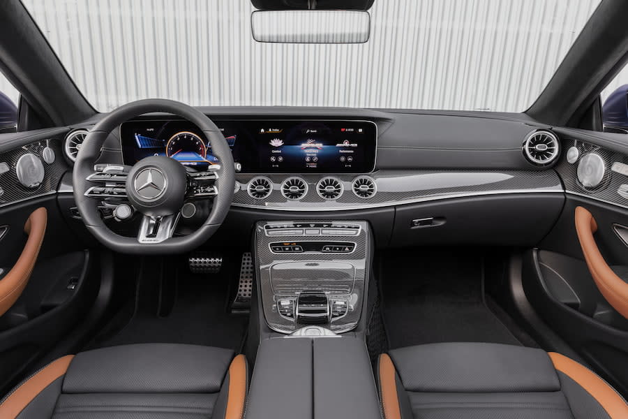 mercedes-e-klasse-cabrio-interior.jpg