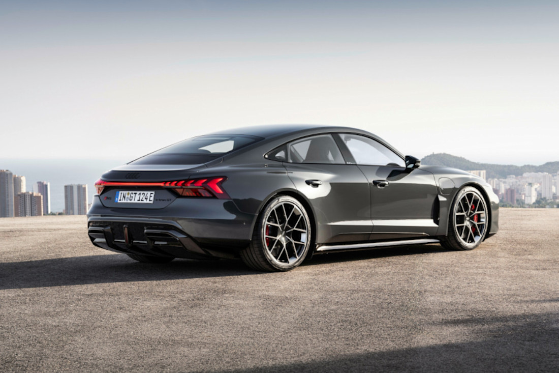 Audi-RS-e-tron-GT-2024 (6).jpg