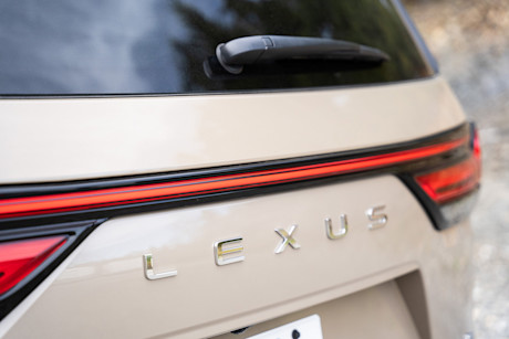 2025 Lexus LX 700h Overtrail+ Review Body Image