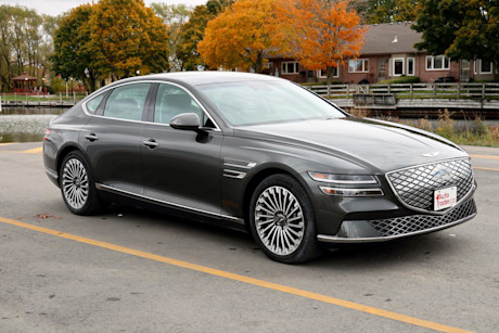 Editorial 2023 genesis electrified g80 prestige 03 jm