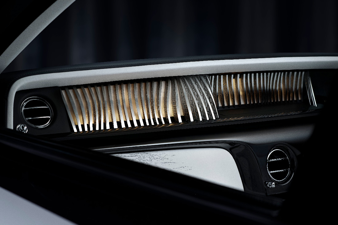 Rolls-Royce-Phantom-Centenary-private-collection-2025 (7).jpg