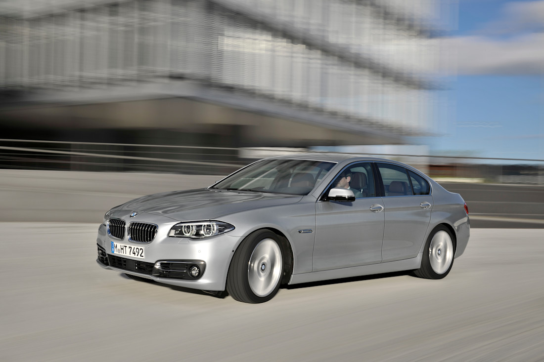 P90119977_highRes_the-new-bmw-5-series