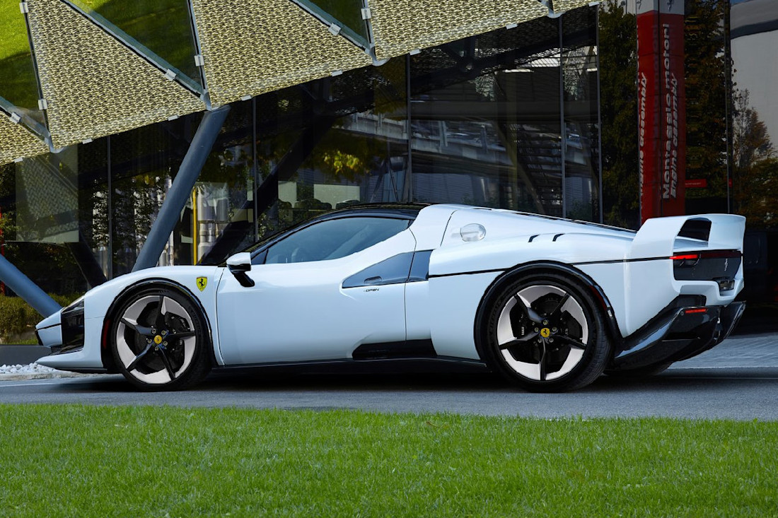 Ferrari-SC40-2025 (1).jpg