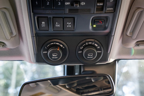 Editorial 2024 toyota 4runner trd off road td 240412 30 jw