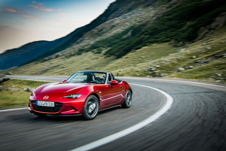 mazda-mx-5-bocht-9b8d14-c4a5a8