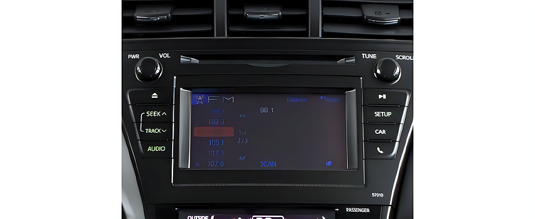 Toyota Prius v 2012 10