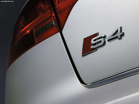 Editorial 01c 2005 audi s4