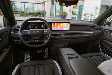 Editorial 2024 kia ev9 land gt line awd td 240417 21 di